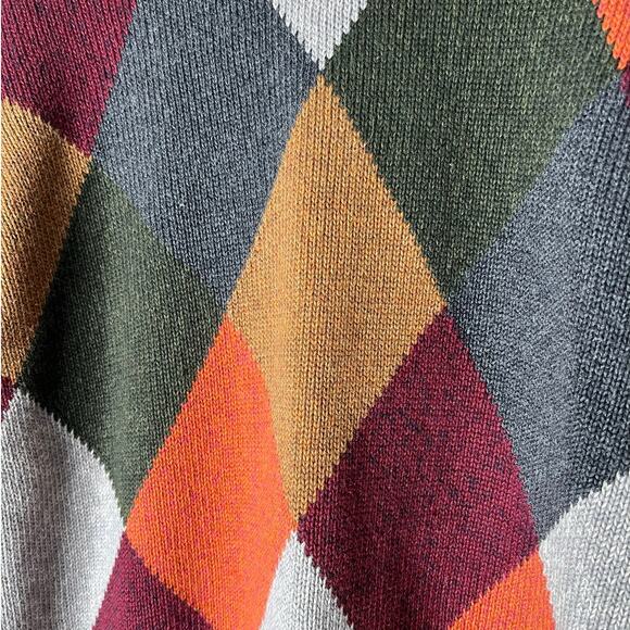 Van Heusen Men's Argyle Sweater in Gray Orange Yellow Burgundy Size Medium - Picture 2 of 5